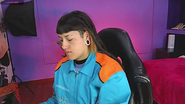  sharlotte777 online show from 10.20.25