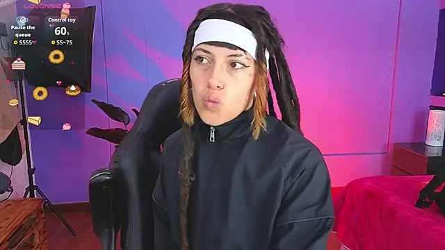  sharlotte777 online show from 10.21.25