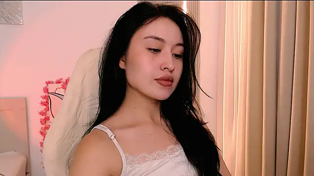 Snapshot of Ann__Cute chatting on 06.13.26 Ann Cute online show from 06.13.26