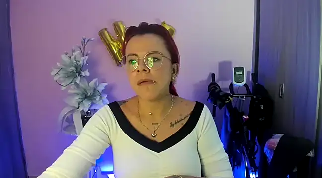 KAROL MILF online show from 12.18.24