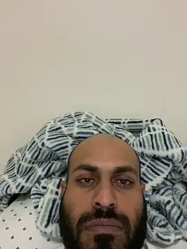 islandvybee55 online show from 03.09.25