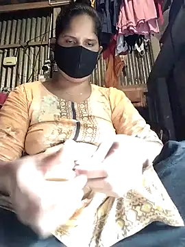 Snapshot of Koyel-Sen chatting on 01.25.25 Koyel-Sen online show from 01.25.25