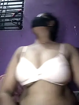 Snapshot of Koyel-Sen chatting on 03.20.25 Koyel-Sen online show from 03.20.25