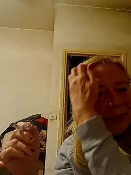 Ladykiss833 online show from 04.20.26