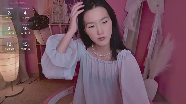 CarrieAmber online show from 10.25.25