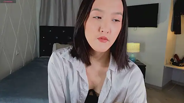 CarrieAmber online show from 03.31.26