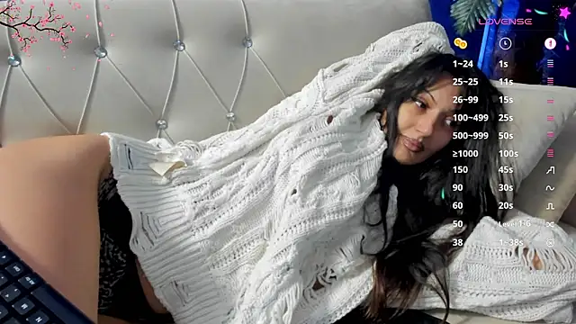 Snapshot of moona_ray chatting on 03.15.26 moona ray online show from 03.15.26