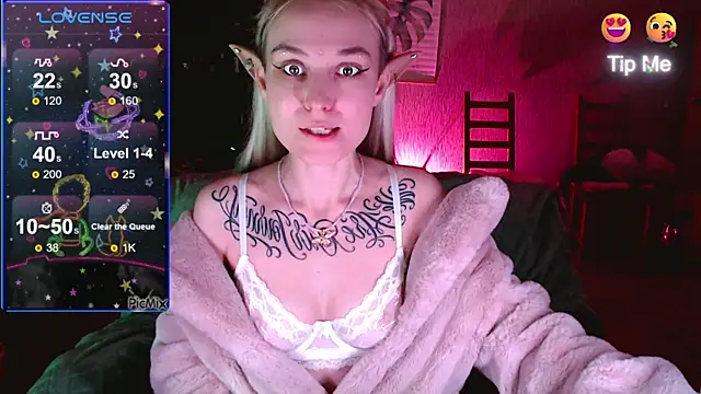 mischellemeow13 online show from 10.12.25