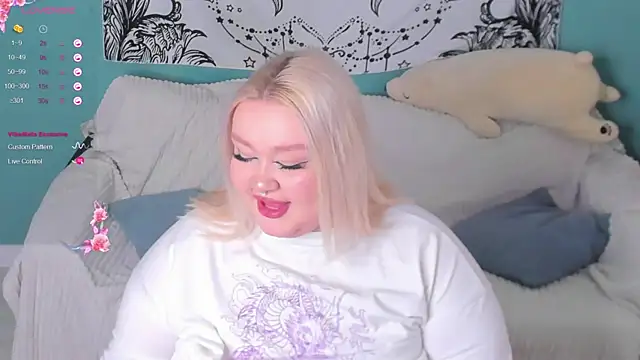 LilyBelll online show from 12.18.24