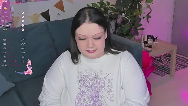 LilyBelll online show from 09.11.25