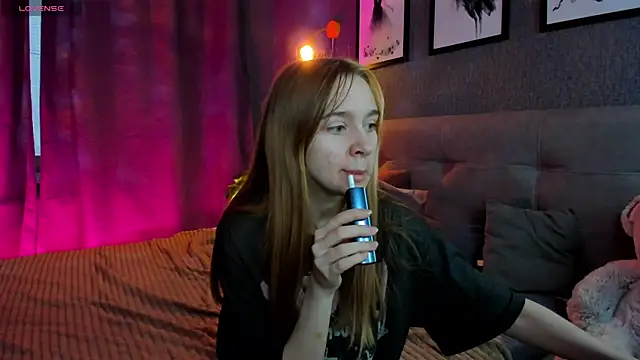 Lesi Moonie01 online show from 11.02.25