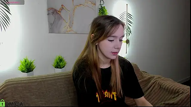 Lesi Moonie01 online show from 11.10.25