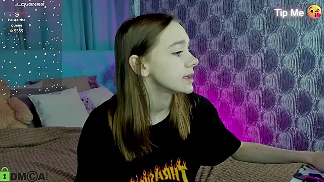 Lesi Moonie01 online show from 03.11.26