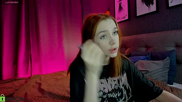 Lesi Moonie01 online show from 04.18.26