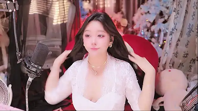 Missy Nana21 online show from 12.20.25