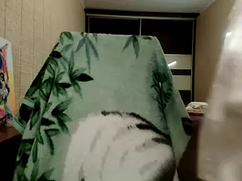 Lia Laguna77 online show from 11.14.25