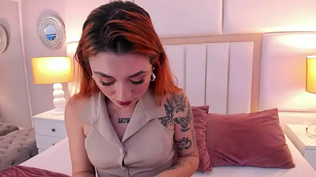 Snapshot of AmbarSantany chatting on 01.10.25 AmbarSantany online show from 01.10.25