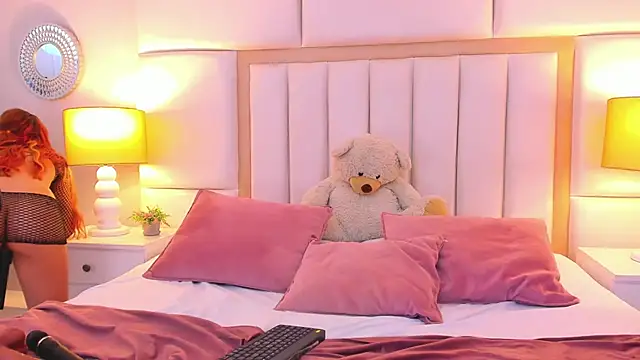 Snapshot of AmbarSantany chatting on 03.22.25 AmbarSantany online show from 03.22.25