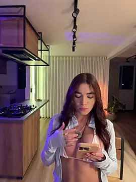 carolynnetrujillo online show from 07.24.26