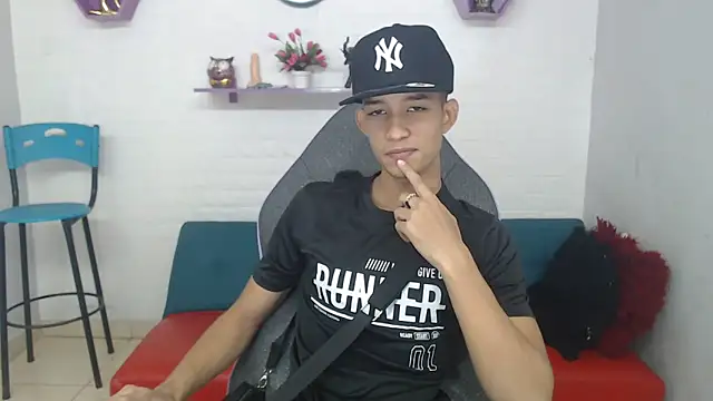 jose sexycumm online show from 03.03.25
