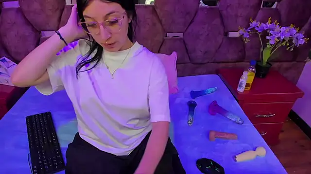 Katty Queen online show from 11.27.25