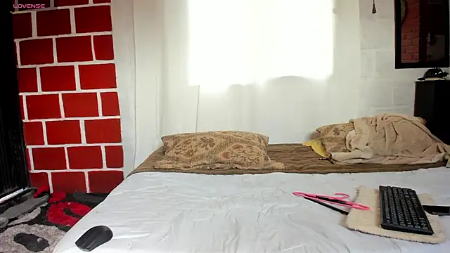 Kimandyuk online show from 11.11.25