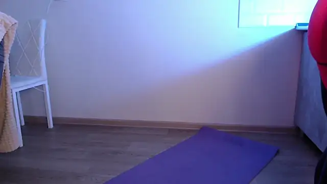 Eva Hailey  online show from 09.24.25