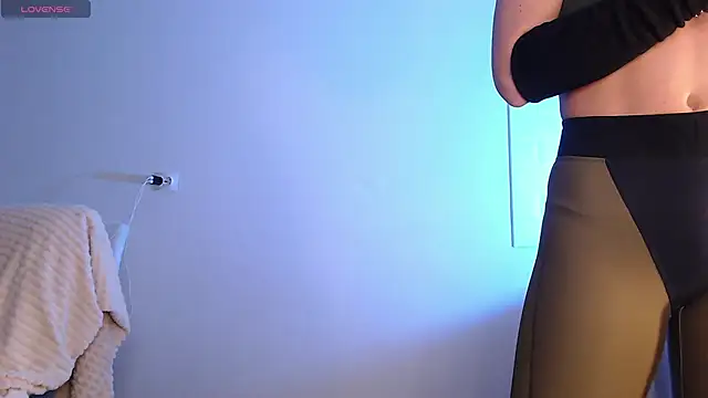 Eva Hailey  online show from 11.23.25