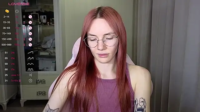 littlevildevil online show from 10.25.25