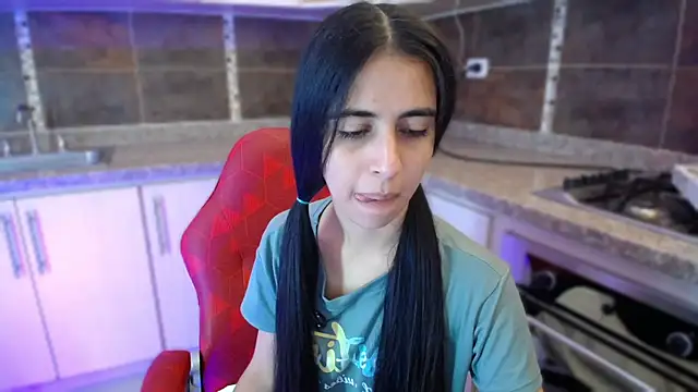 anna alvarez online show from 09.21.25