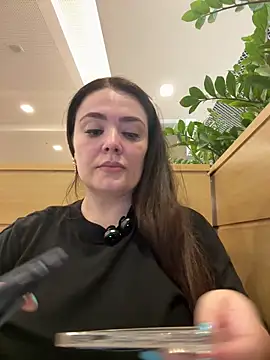 Sophie Eaton online show from 11.04.25