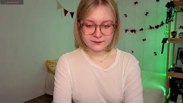 Snapshot of leazy_peazy chatting on 05.02.26 leazy peazy online show from 05.02.26