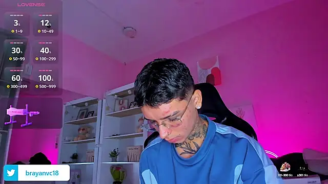 Ian Castillo  online show from 09.24.25