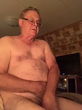 Snapshot of Tonybaloney1972 chatting on 09.27.25 Tonybaloney1972 online show from 09.27.25