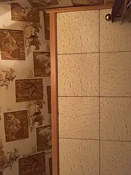 Snapshot of Tonybaloney1972 chatting on 10.24.25 Tonybaloney1972 online show from 10.24.25