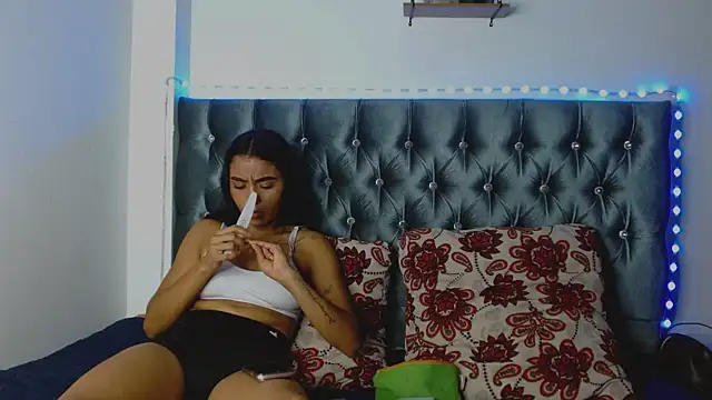 AntonellaAndNoah online show from 03.07.25