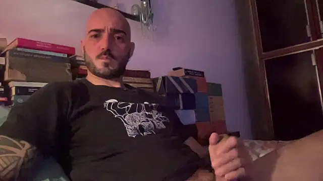 Snapshot of alessandromori91 chatting on 05.05.26 alessandromori91 online show from 05.05.26