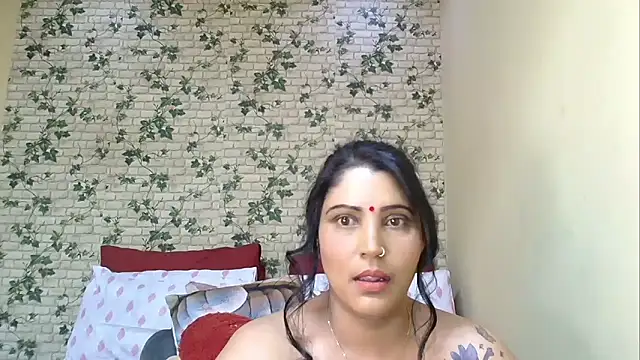 Snapshot of XIndianintimacy chatting on 04.23.26 XIndianintimacy online show from 04.23.26