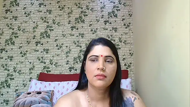 Snapshot of XIndianintimacy chatting on 05.10.26 XIndianintimacy online show from 05.10.26