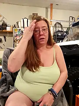 MsShelby40 online show from 12.16.25