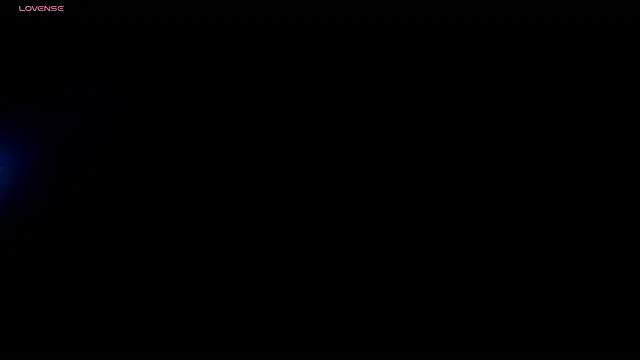 Snapshot of MollySanders___ chatting on 12.17.24 MollySanders online show from 12.17.24