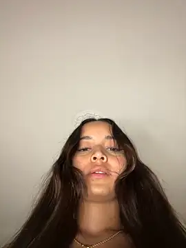 Snapshot of MollySanders___ chatting on 01.09.25 MollySanders online show from 01.09.25