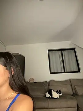 Snapshot of MollySanders___ chatting on 01.27.25 MollySanders online show from 01.27.25