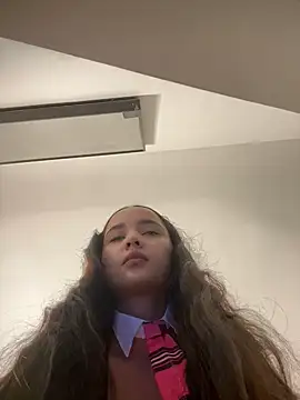 Snapshot of MollySanders___ chatting on 02.09.25 MollySanders online show from 02.09.25