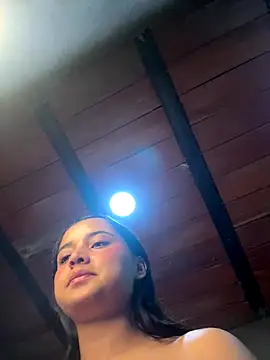 Snapshot of MollySanders___ chatting on 10.17.25 MollySanders online show from 10.17.25