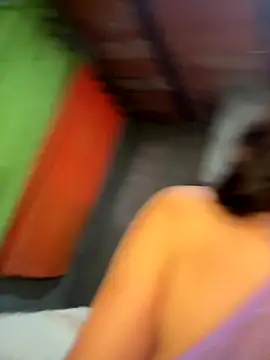 Snapshot of MollySanders___ chatting on 11.06.25 MollySanders online show from 11.06.25