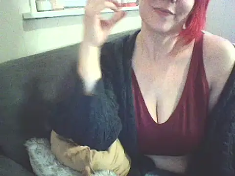 Snapshot of Big-Tits-McGee chatting on 12.17.24 Big-Tits-McGee online show from 12.17.24