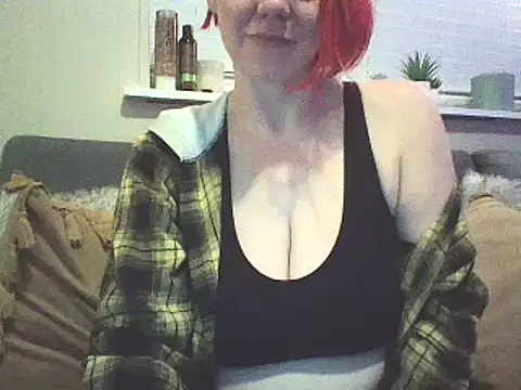 Snapshot of Big-Tits-McGee chatting on 12.20.24 Big-Tits-McGee online show from 12.20.24