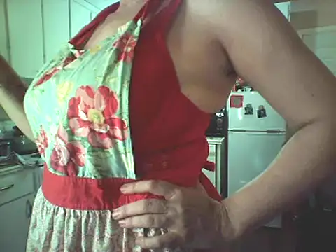 Snapshot of Big-Tits-McGee chatting on 01.16.25 Big-Tits-McGee online show from 01.16.25