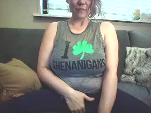 Snapshot of Big-Tits-McGee chatting on 03.14.25 Big-Tits-McGee online show from 03.14.25